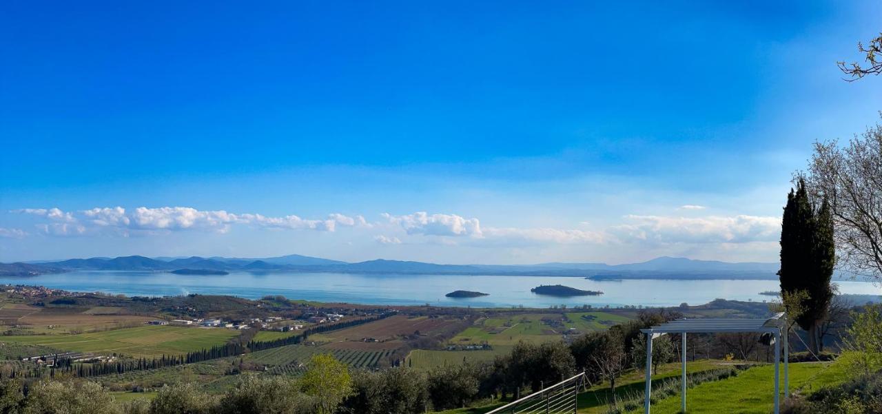 Di Colle In Colle - Agriturismo Пассиньяно-суль-Тразимено Экстерьер фото